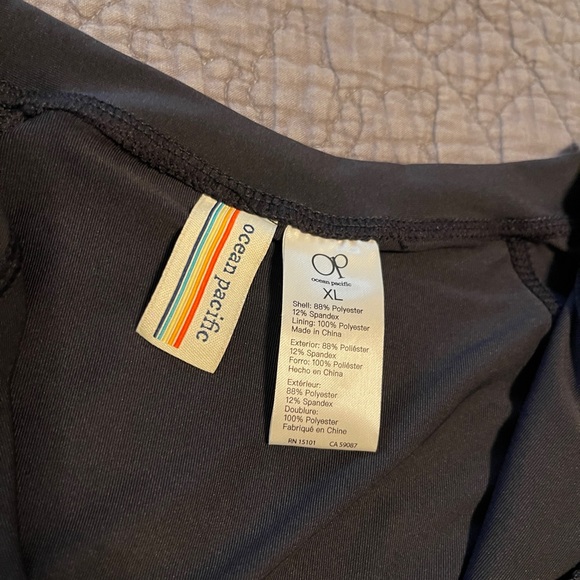 Ocean Pacific one piece long sleeved swimsuit - Picture 5 of 7